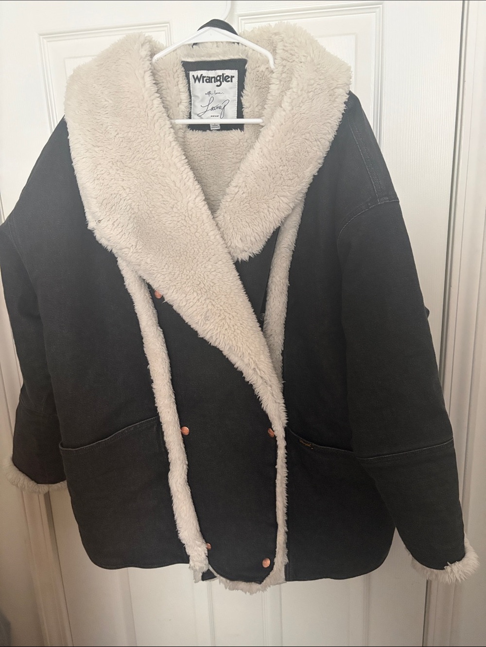 Wrangler x Lainey Wilson the Iconic Lainey Coat NWT